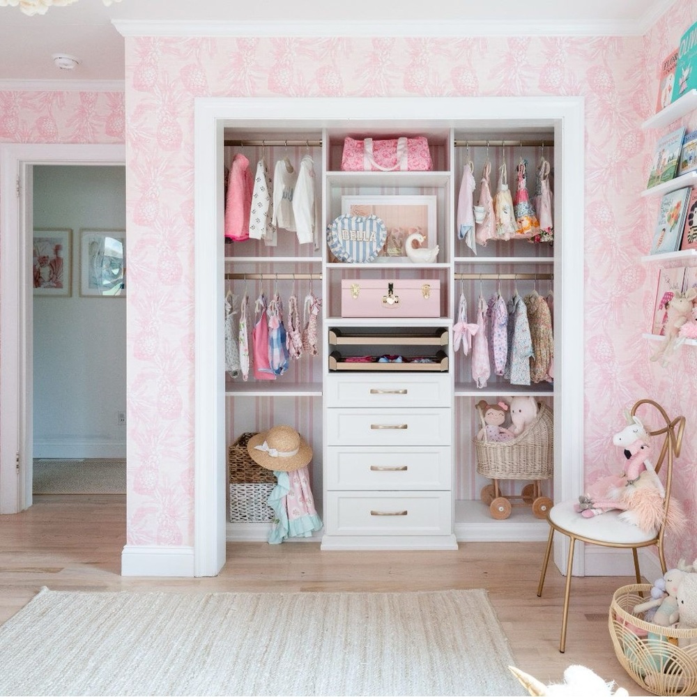 Welcome to my kids closet 🛍️🛍️🛍️ - Picture 1 of 2